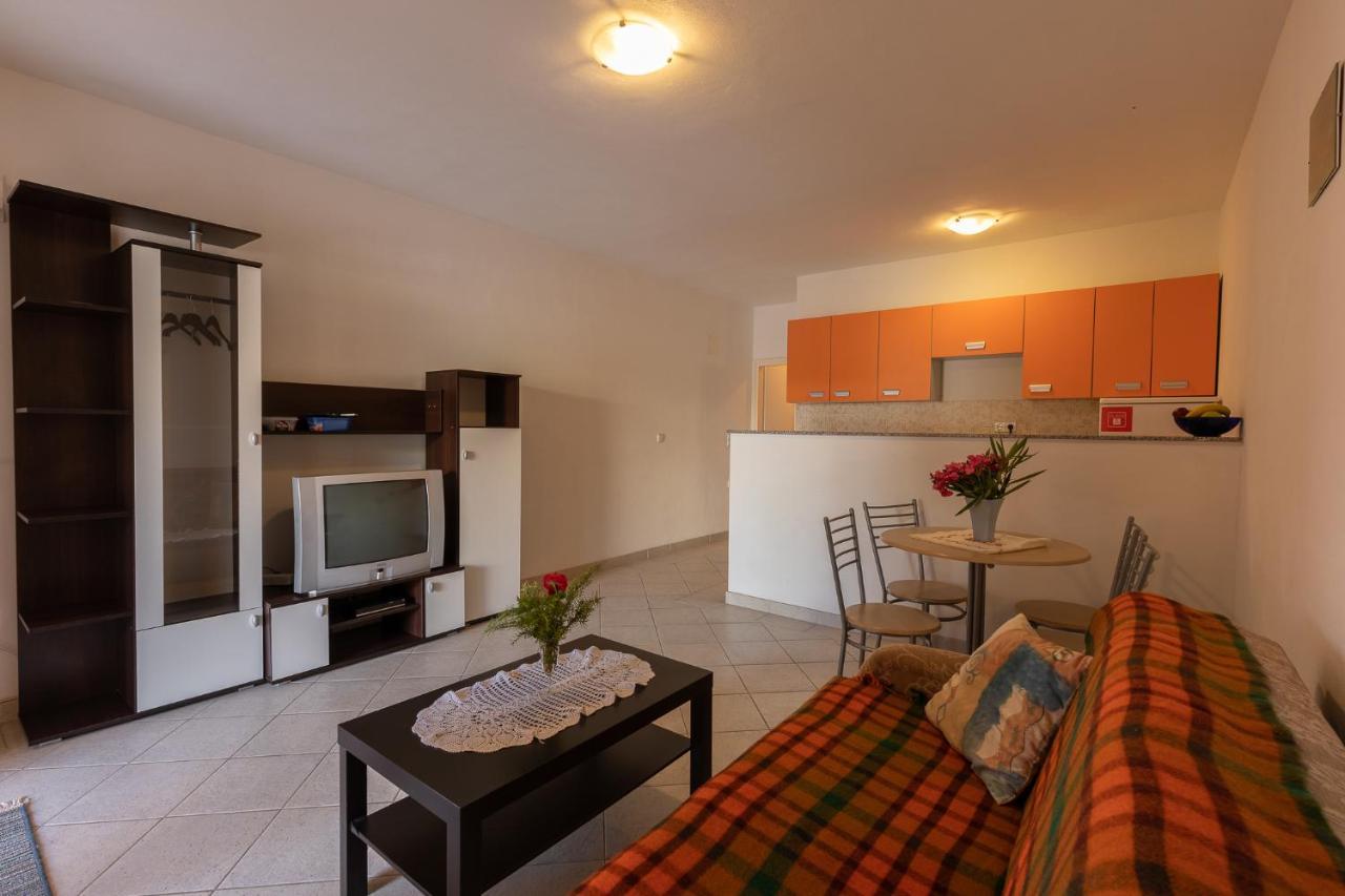 Apartman Kristo 维尔 外观 照片